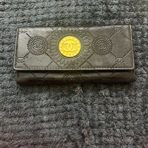 Chanel wallet